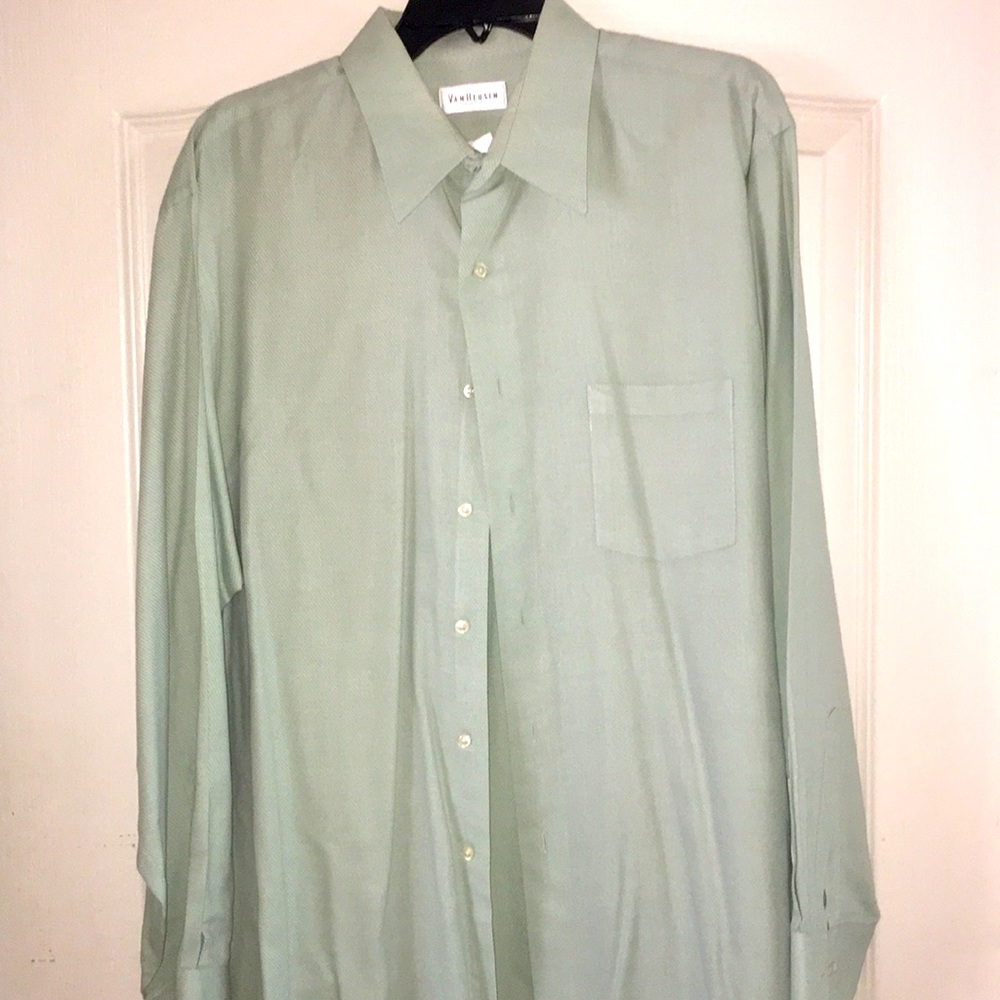 VanHeusen Men’s Dress Shirt